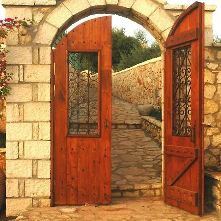 Rokka Villas Meganisi * Spartokhórion